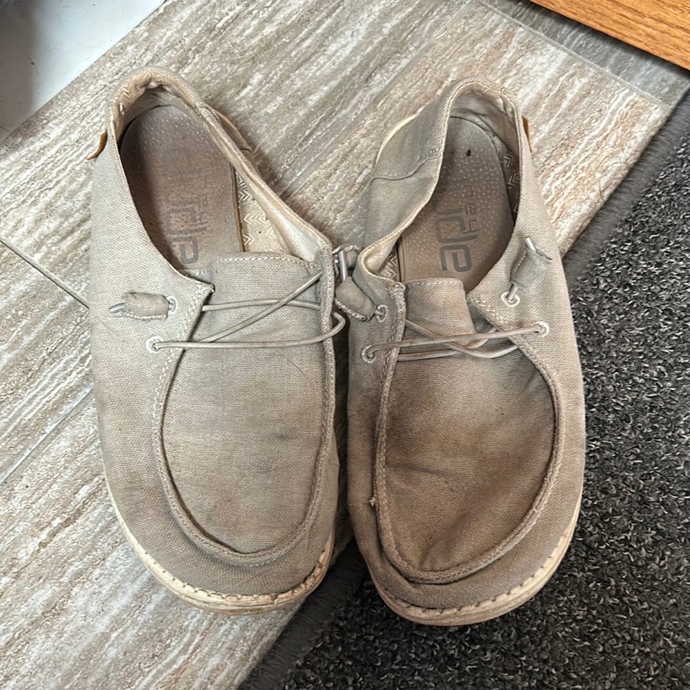 Work shoes